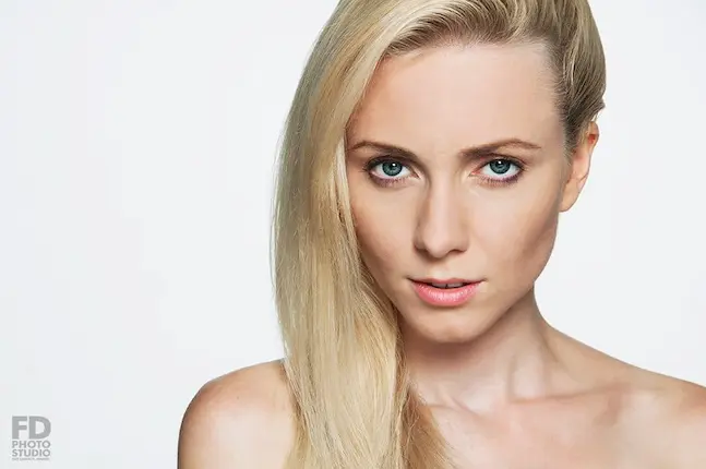 Headshots at FD Photo Studio - FD Photo Studio for rent