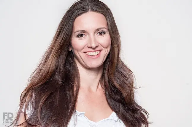 Headshots at FD Photo Studio - FD Photo Studio for rent