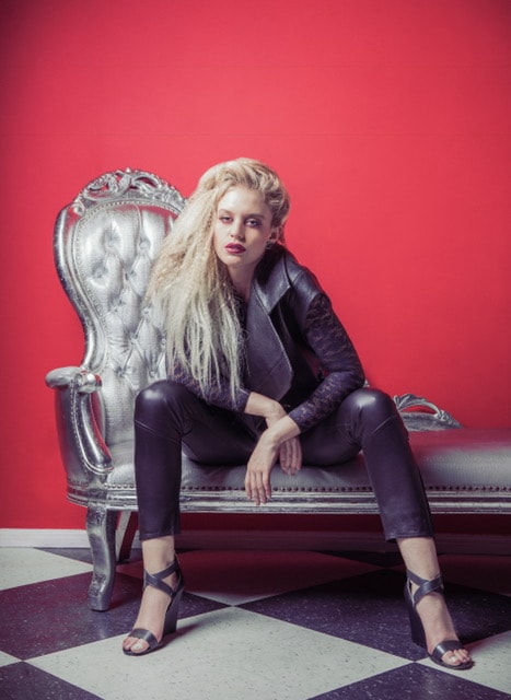 Sotiri Mantas shoots Sydnie Miller -wrongron, Wrong Ron, Sydnie Miller, Studio Photography, Sotiri Mantas, Shot at FD Photo Studio, rental stages, pro stage I, Los Angeles, FD photo studio, fashion, blog, !StageProIv2, !done