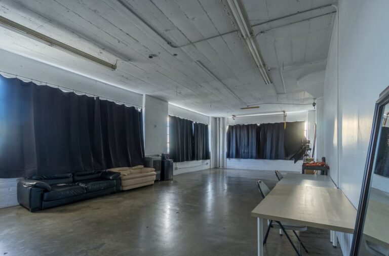 Studio Gallery Studio Gallery