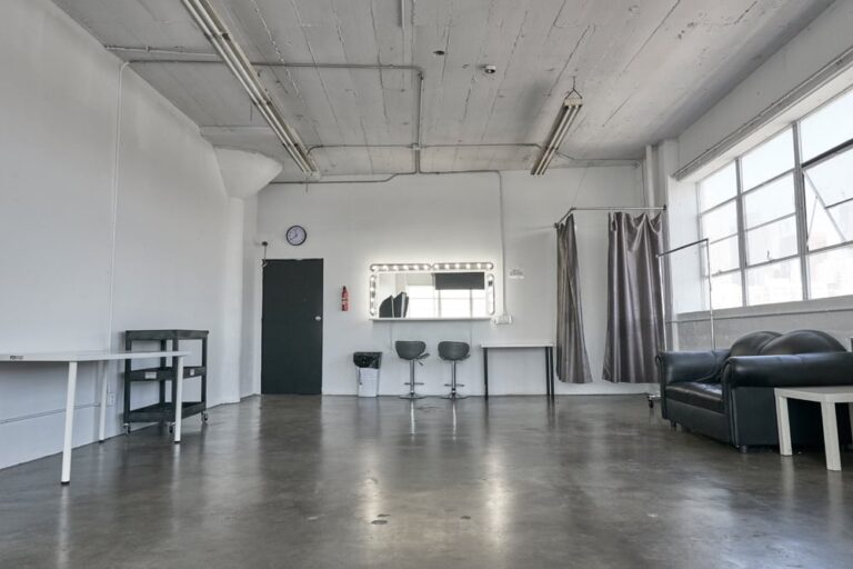 Studio Gallery Studio Gallery