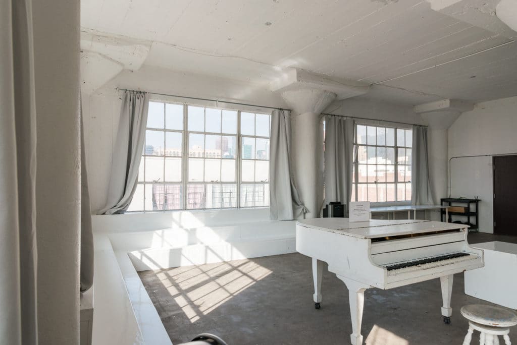 Rental Photo Studios in Los Angeles — 38 Studios Available for Rent Now! -