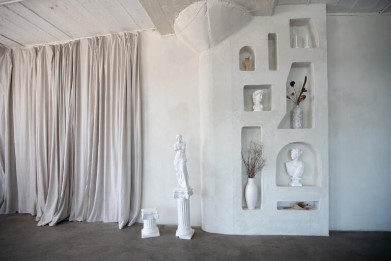 Art 4 - Art Loft Photo Studio in Los Angeles