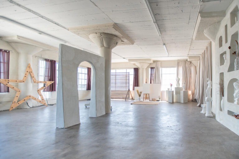 Art 4 - Art Loft Photo Studio in Los Angeles