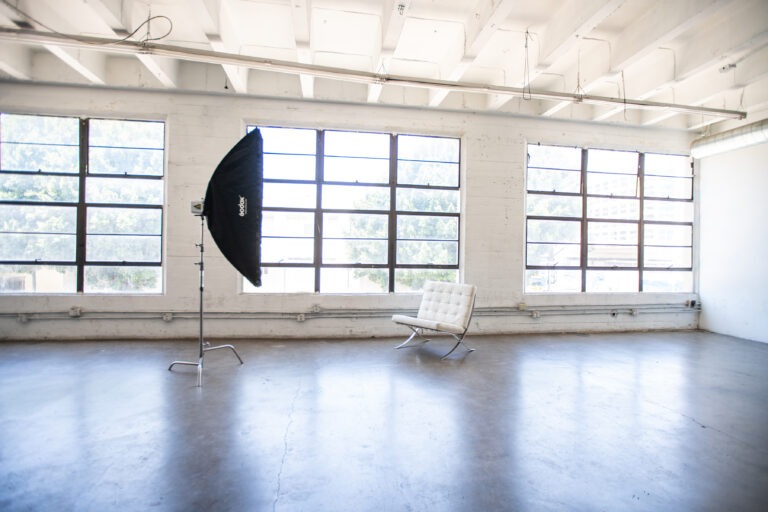 Hill 3 - Mirror wall daylight photo studio in LA