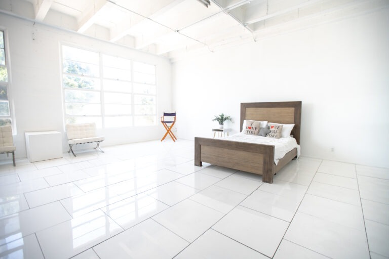 Hill 1 - White floor photo studio in LA