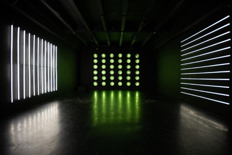 Hill 2 - Light Wall Blackout photo studio in LA