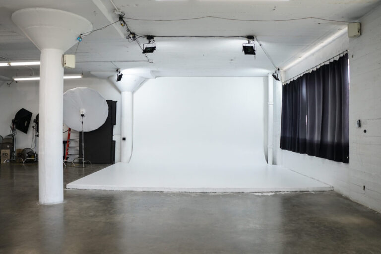 Daylight photo studio for rent in Los Angeles with a white cyc wall and RGB lights_Studio C_05