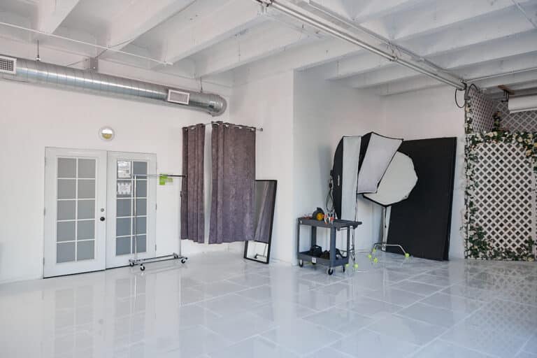 Studio Gallery Studio Gallery