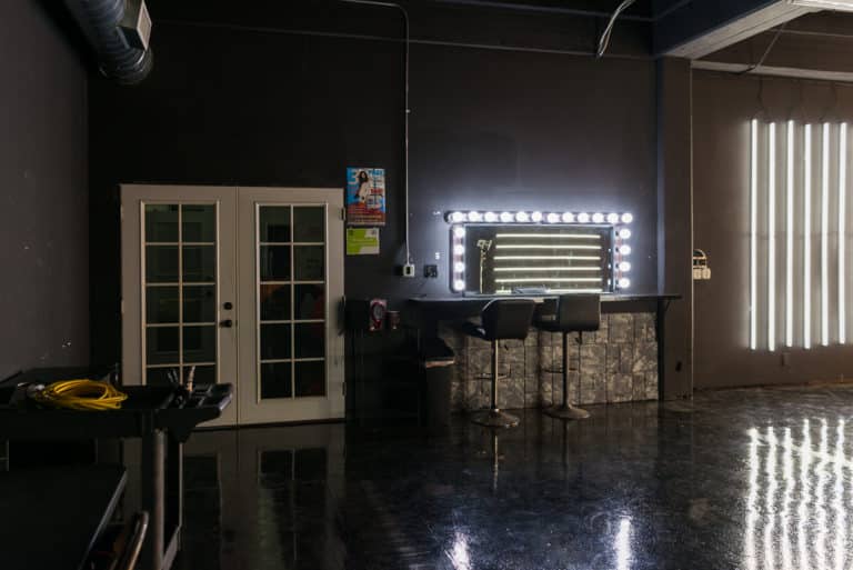 LED dimmable lights & black glossy floor blackout stage is available for photo and video rentals in Los Angeles LED dimmable lights & black glossy floor blackout stage is available for photo and video rentals in Los Angeles