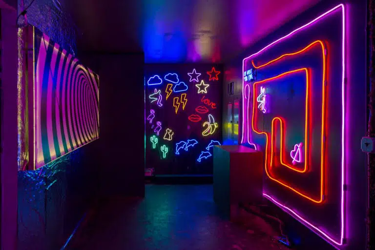Neon room available for photo and video rental in Los Angeles