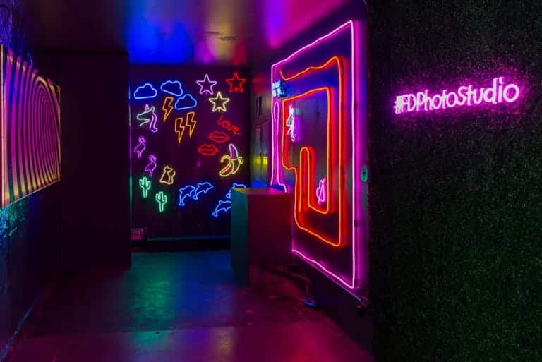 Neon room available for photo and video rental in Los Angeles Neon room available for photo and video rental in Los Angeles