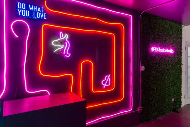 Neon room available for photo and video rental in Los Angeles