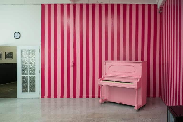 Carnation and gloss dark pink stripped corner available for photo and video photo studio rental in Los Angeles Carnation and gloss dark pink stripped corner available for photo and video photo studio rental in Los Angeles