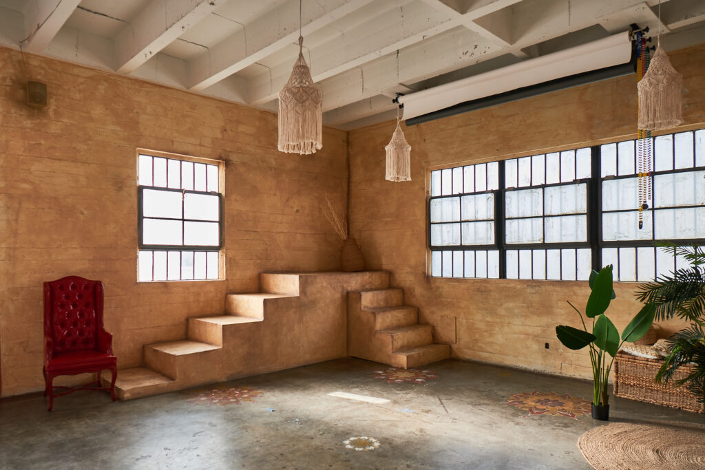 Best Halloween Photo Shoot Ideas in 2025 -