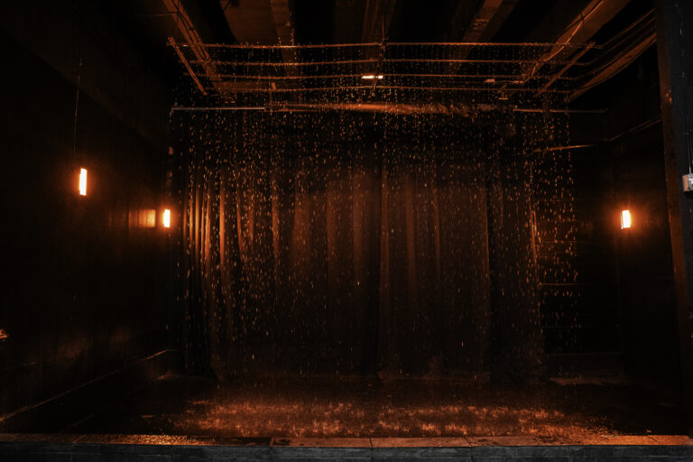 Rain room photo studio in Los Angeles Hill 700004 Rain room photo studio in Los Angeles Hill 700004