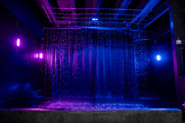 Rain room photo studio in Los Angeles Hill 700002