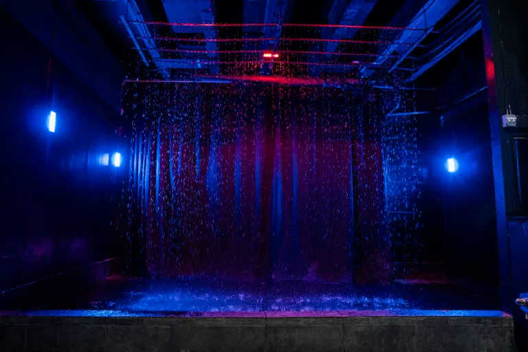 Rain room photo studio in Los Angeles Hill 700009
