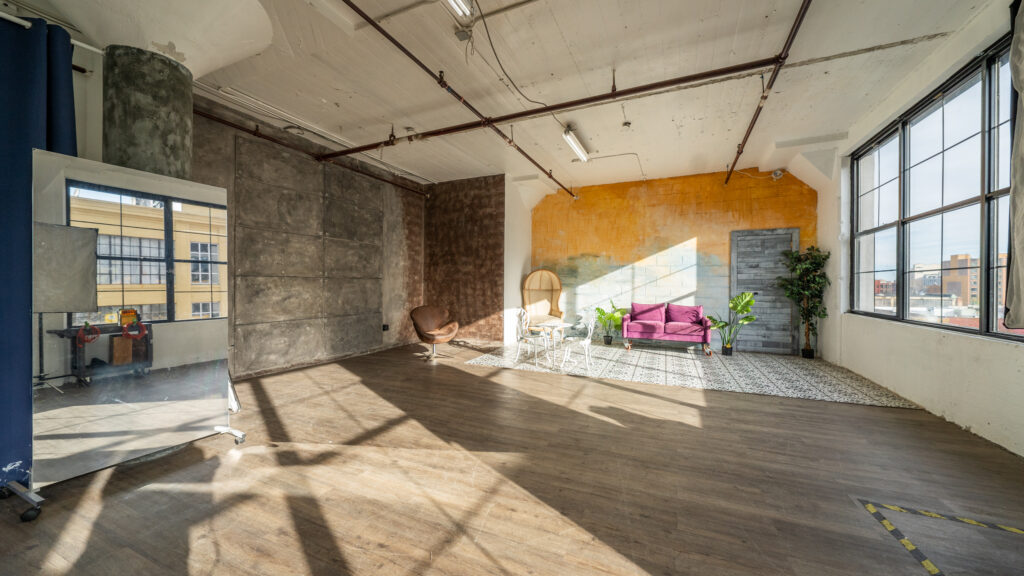 LIC 7 - Loft-like photo studio in NY with Moroccan tile in NY