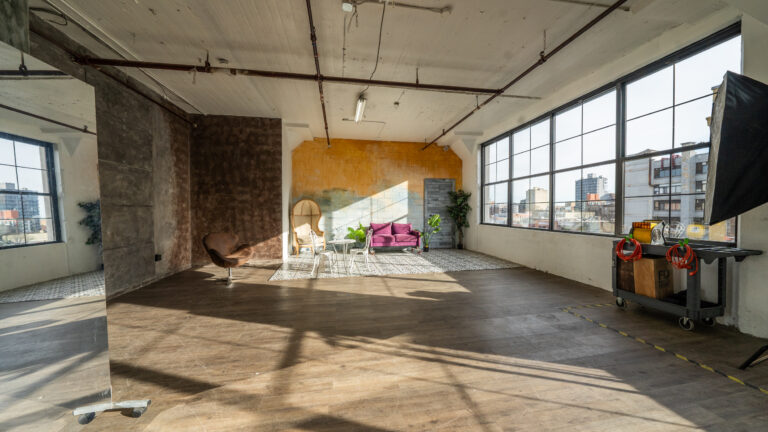 LIC 7 - Loft-like photo studio in NY with Moroccan tile in NY