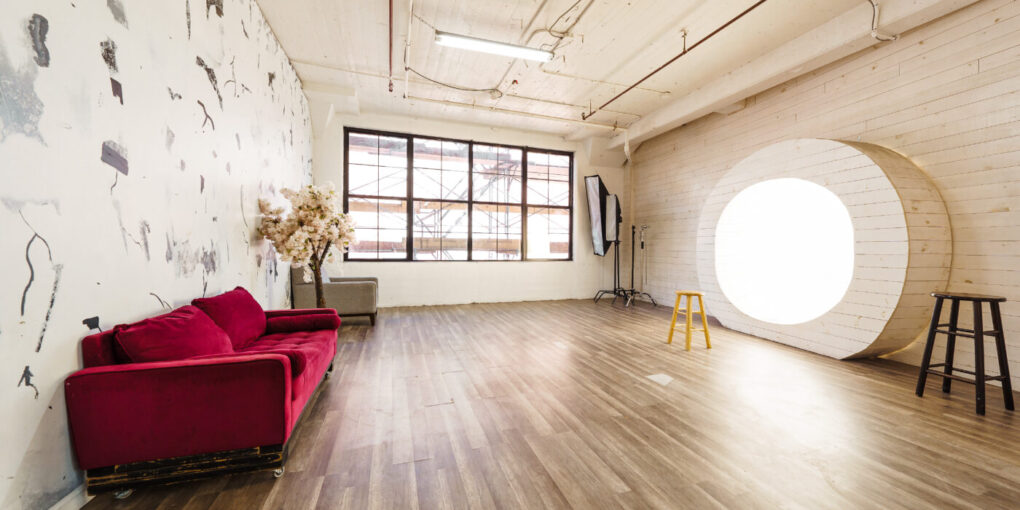 LIC 5 - Daylight photo studio for rent near me with art wall in New York