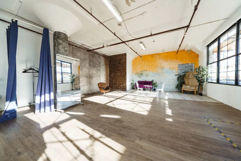 LIC 7 - Loft-like photo studio in NY with Moroccan tile in NY