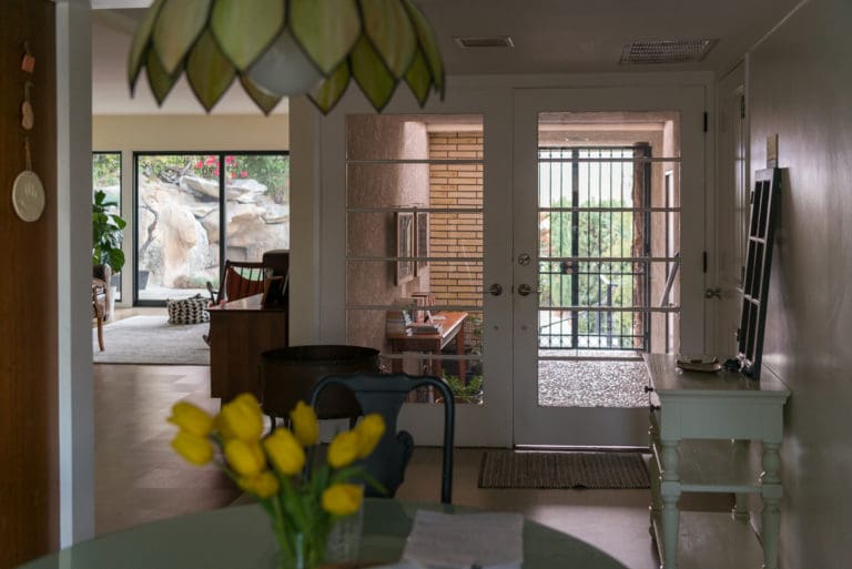 Exclusive house available for photo and video rental in Los Angeles