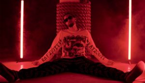 Christina Mallozzi  and Kyle Frankman in Studio 1 -white industrial studio, white floor, Rent a Studio, Photostudio, Photography Studio, photographer, NY Studio 1, New-York City, New-York, Long Island, Hourly Studio Rental, Brooklyn, Affordable