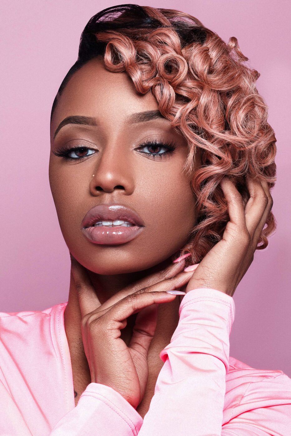 Patrick Harris's Beauty Photography -wrongron, Wrong Ron, white leather comfy chair, Stunning Shots By Sezen Tezic, Studio Photography, Sezen Tezic @sezen.tezic, rental stages, Photoshop, Photoshoot, photography services, photographer, Patrick Harris's Beauty Photography, New-York, Model, Los Angeles, Kianna Marie @kiannaari_, FD photo studio, blog, bed photoshoot, bed, beauty shoot, antique green chairsshot at FD Photo Studio, !NYC1, !done