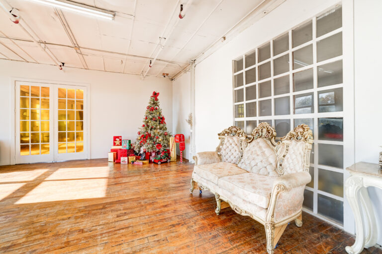 Christmas_Astoria 10_10.20.26_4