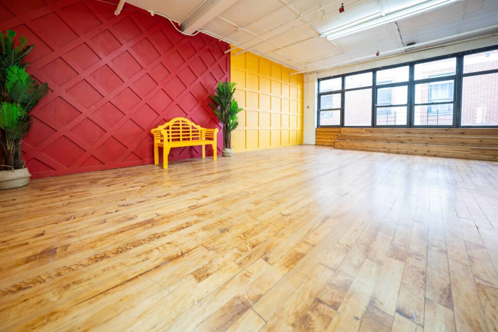 Astoria 2 - Colorful walls studios with the large window and hardwood floor in New York