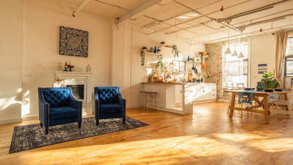 Discover the Best NY Photo Studios with Festive Christmas Decorations -