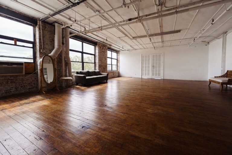 Astoria 10 - Daylight photo studio loft with Christmas tree decorations, wooden floor for rent in Astoria, Queens, NY_01