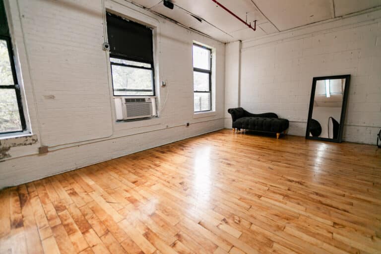 Studio Gallery Studio Gallery