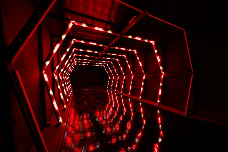 Blackout photo studio with RGB tunnel with drive in gate in Los Angeles_Olympic 2_6