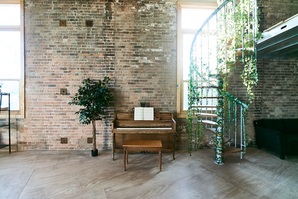 Nicole Lockhart visits FD Chicago3 Studio -spiral staircase, Rent a Studio, photostudio Chicago, Photostudio, Photography Studio, photographer, Kitchen, Hourly Studio Rental, Flower Wall, FDchicago3, FD Studios Chicago, FD Chicago, Chicago3, Chicago photo studio, Chicago, Brick Corner, Affordable Photo studio Chicago, Affordable, !chicago3