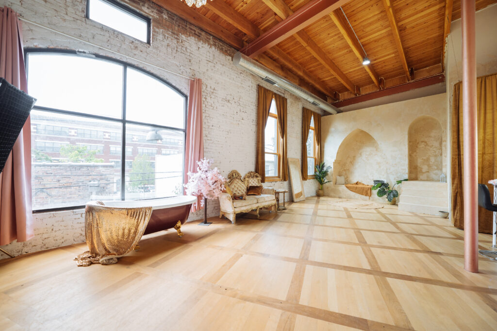 Best Themed Studios in Los Angeles, New York City and Chicago -