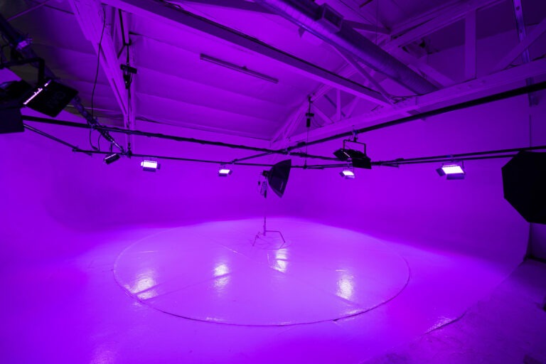 Olympic 3 - Car Turntable photo studio with RGB lights in Los Angeles