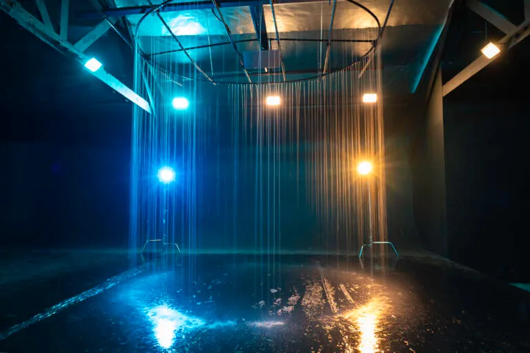 Olympic 2 - photo studio in Los Angeles with the rain feature, black cyc wall and car access