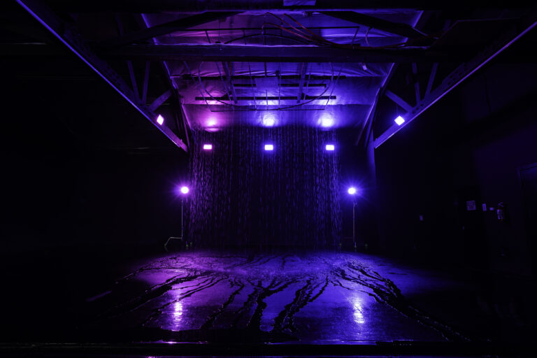 Blackout photo studio with RGB tunnel with drive in gate in Los Angeles_Olympic 2_3