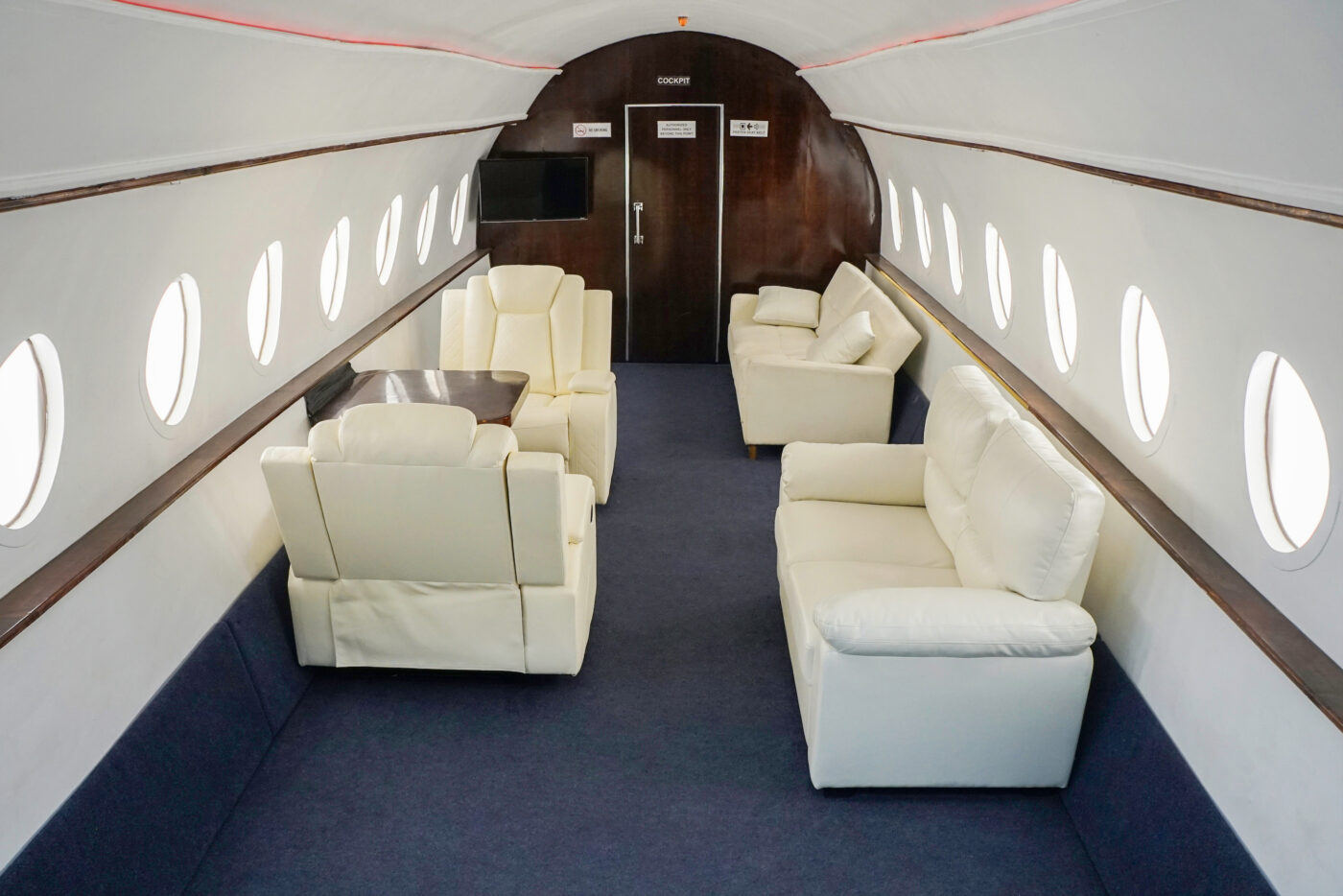 Viral Private Jet Photo Studio for Rent in Los Angeles -