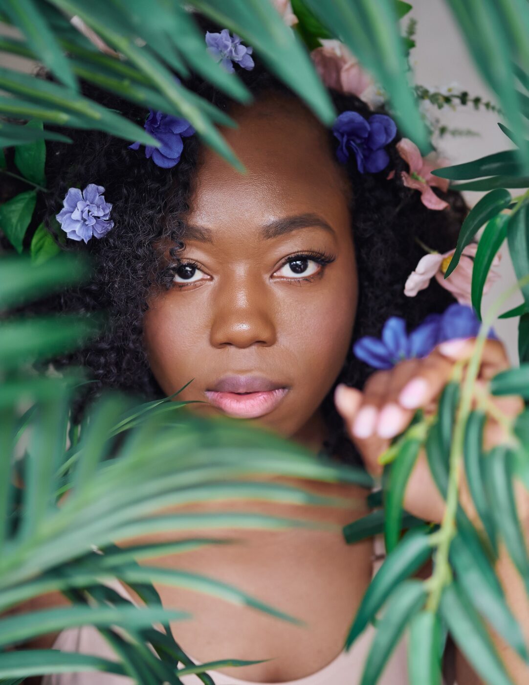 Olivia and Jeffline -white industrial studio, Rent a Studio, Photostudio, Photography Studio, photographer, Olivia and Jeffline, NY Studio 6, New-York City, New-York, Long Island, Hourly Studio Rental, Exposed block Studio New York, Exposed block studio, Brooklyn, Affordable