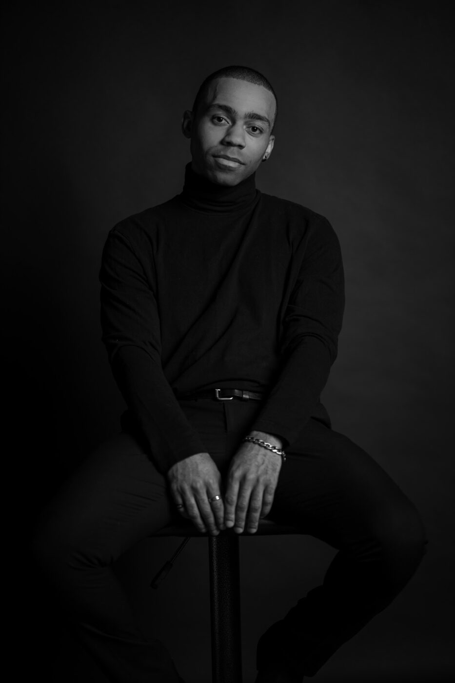 Frank Henry shoots in stage B -Stage B, Shot at FD Photo Studio, Rental Studio, Photoshop, Photoshoot, photography services, photographer, Photo Studio, Los Angeles, Frank Henry shoots in stage B, FD photo studio, DTLA, blog, Blackout, beauty shoot, !done, !B