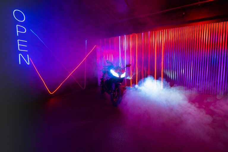 Astoria - 7 Blackout photo studio, bike, bathtub and RGB lights