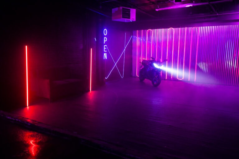 Astoria 7 – Blackout Photo Studio for Rent with Bike, Bathtub, and RGB Lights - FD Photo Studio