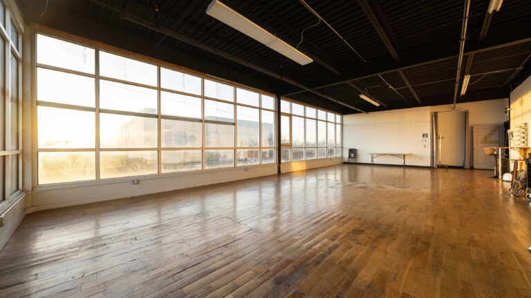 Brooklyn 4 - daylight photo studio in NYC