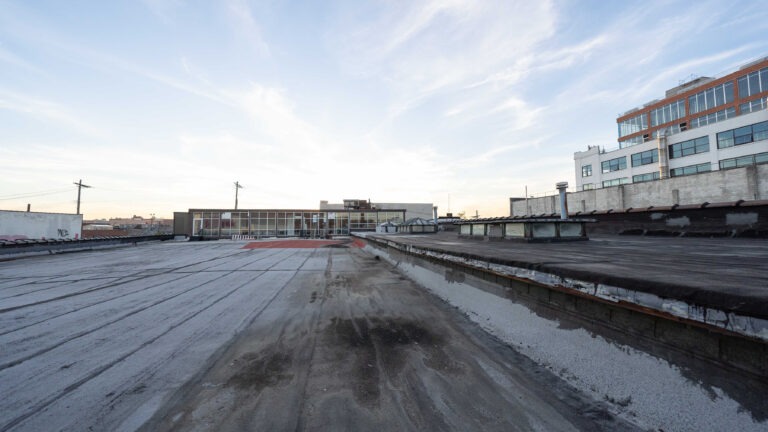 Brooklyn 2 - daylight photo studio with rooftop access in NYC