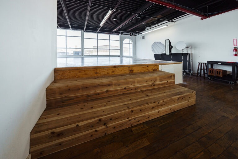 Rental Photo Studio in New York Queens Brooklyn Scott 1