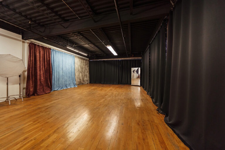 Rental Photo Studio in New York Queens Brooklyn Scott 4