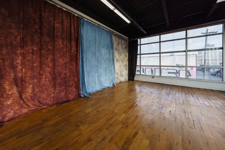 Rental Photo Studio in New York Queens Brooklyn Scott 4